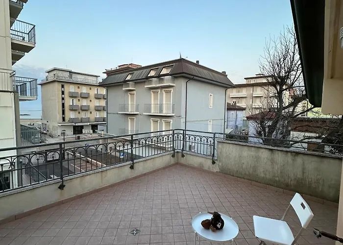 Attico Vista Mare Viserba - Penthouse With Sea View Viserba